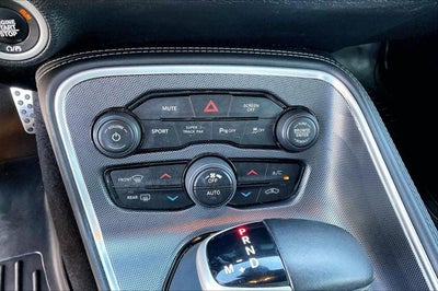 2017 Dodge Challenger SXT