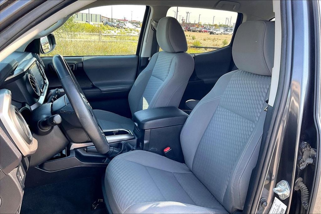 2022 Toyota Tacoma SR5 V6