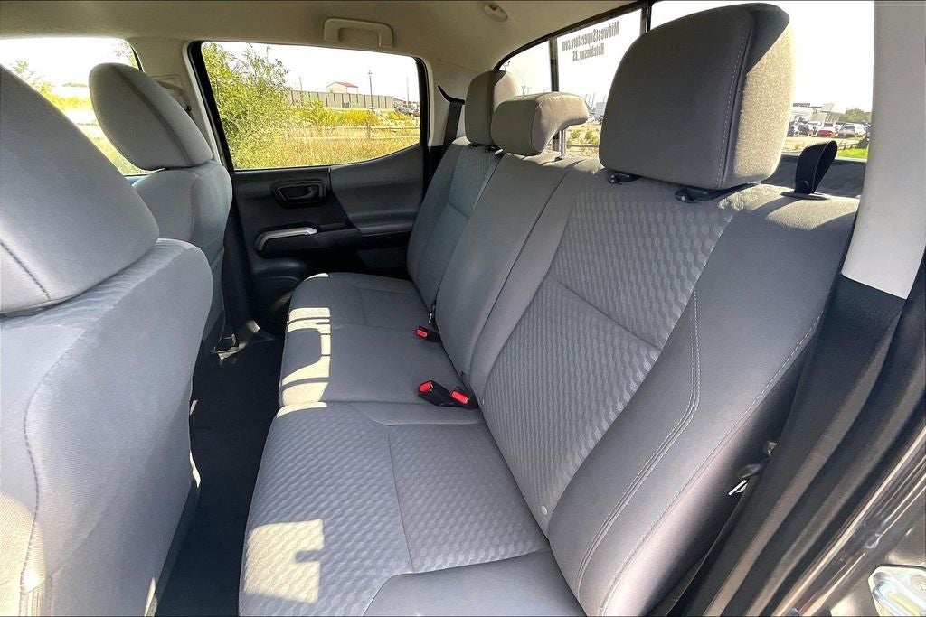 2022 Toyota Tacoma SR5 V6