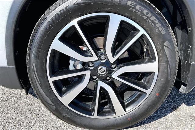 2020 Nissan Rogue SL
