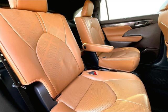 2021 Toyota Highlander Platinum