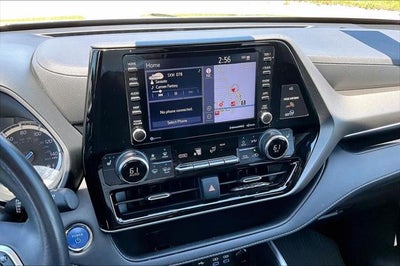 2022 Toyota Highlander Hybrid XLE