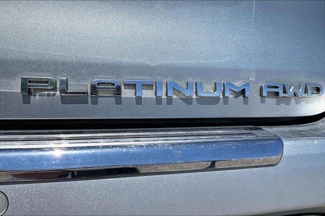 2023 Toyota Highlander Platinum