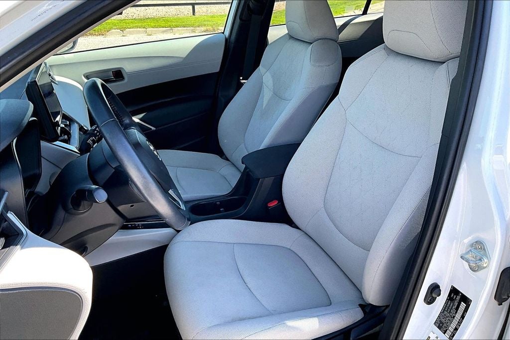 2023 Toyota Corolla Cross LE