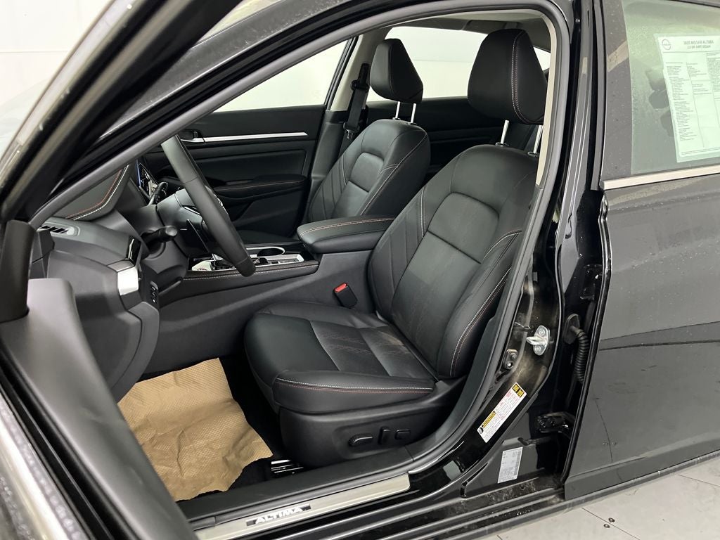 2025 Nissan Altima 2.5 SR