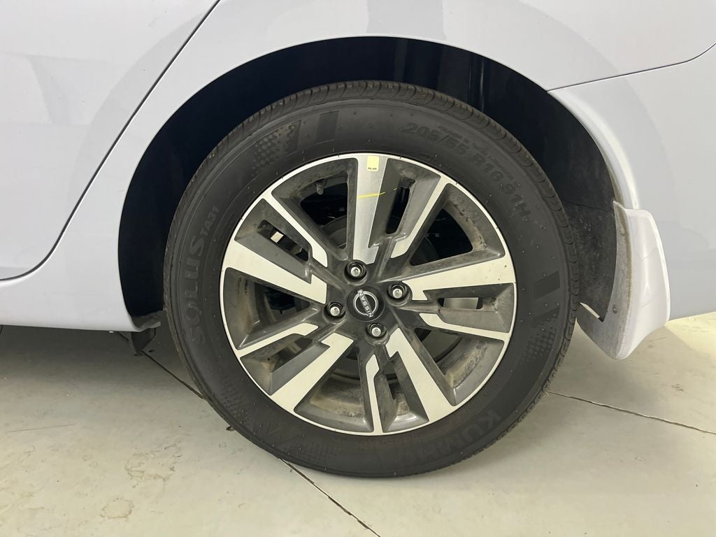 2025 Nissan Versa 1.6 SV