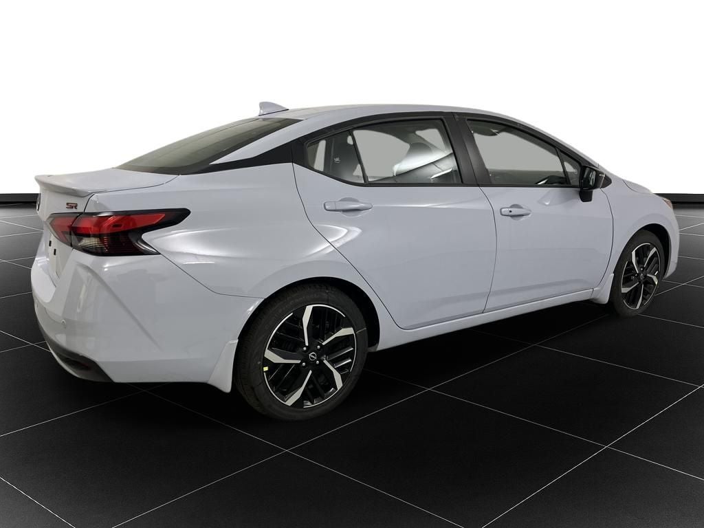 2025 Nissan Versa 1.6 SR