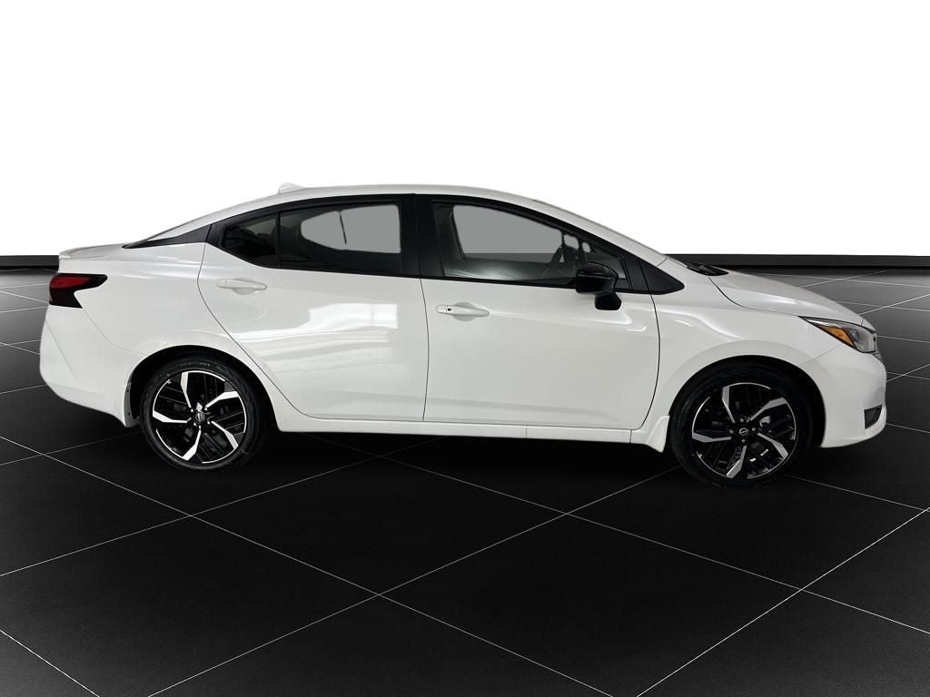 2025 Nissan Versa 1.6 SR