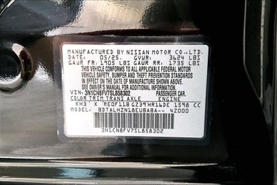 2025 Nissan Versa 1.6 SR