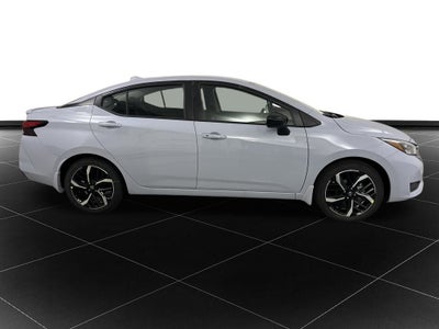 2025 Nissan Versa 1.6 SR