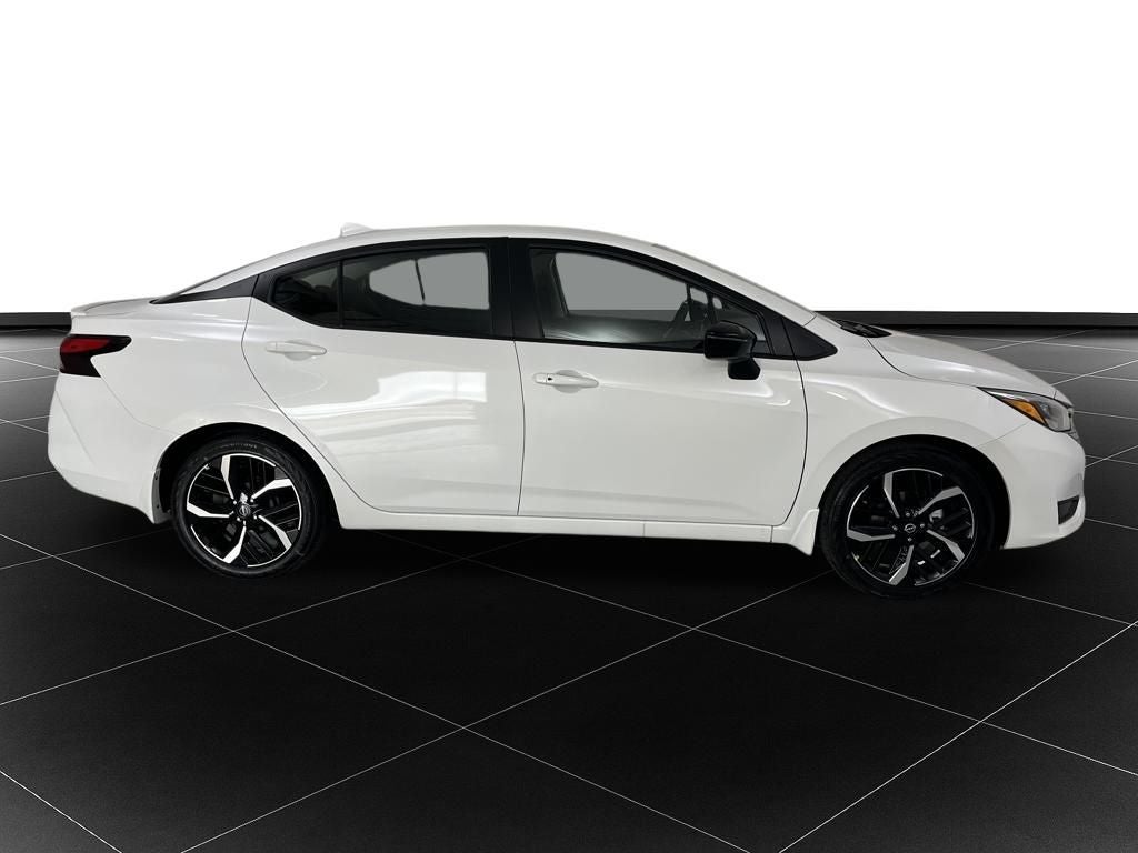 2025 Nissan Versa 1.6 SR