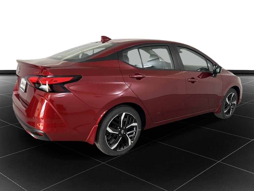 2025 Nissan Versa 1.6 SR
