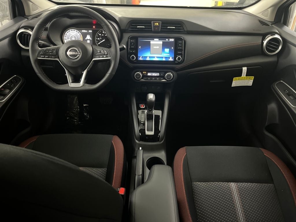 2025 Nissan Versa 1.6 SR