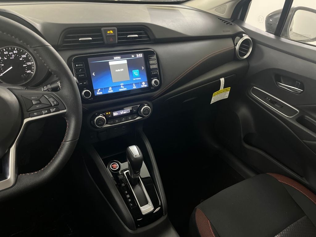 2025 Nissan Versa 1.6 SR