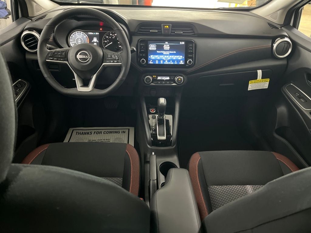 2025 Nissan Versa 1.6 SR