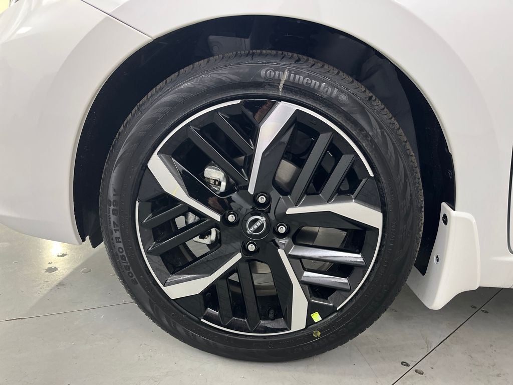 2025 Nissan Versa 1.6 SR