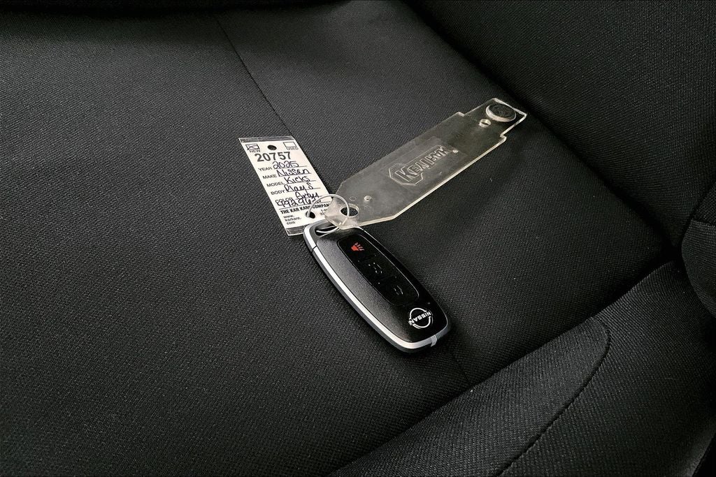 2025 Nissan Kicks Play S