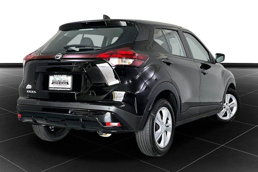 2025 Nissan Kicks Play S