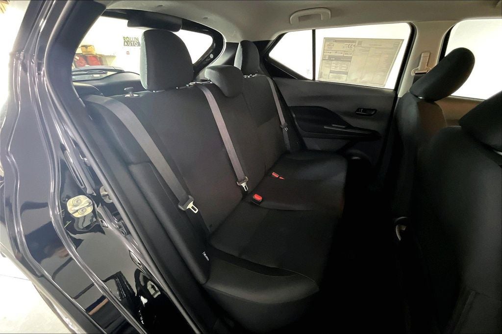 2025 Nissan Kicks Play S