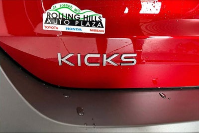 2025 Nissan Kicks SV