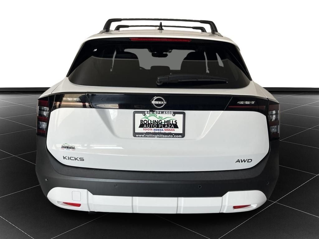 2026 Nissan Kicks SV