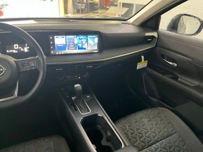 2027 Nissan Kicks SR