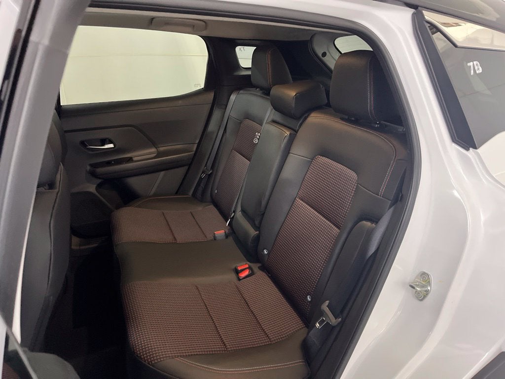 2027 Nissan Kicks SR