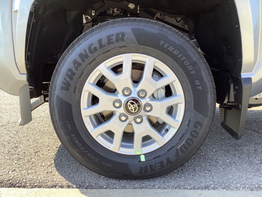 2025 Toyota Tacoma SR5