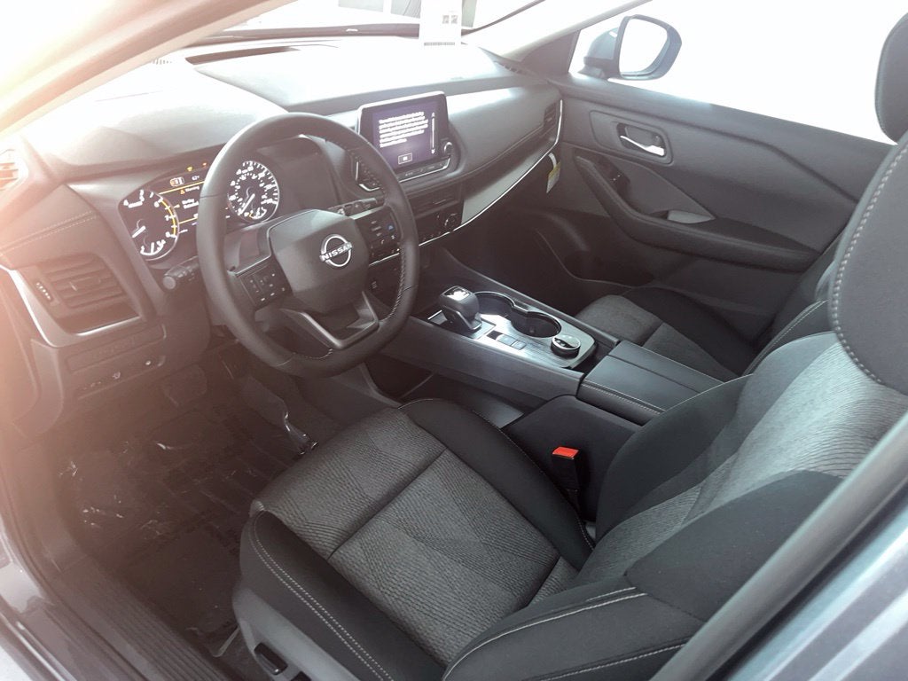 2027 Nissan Rogue SV