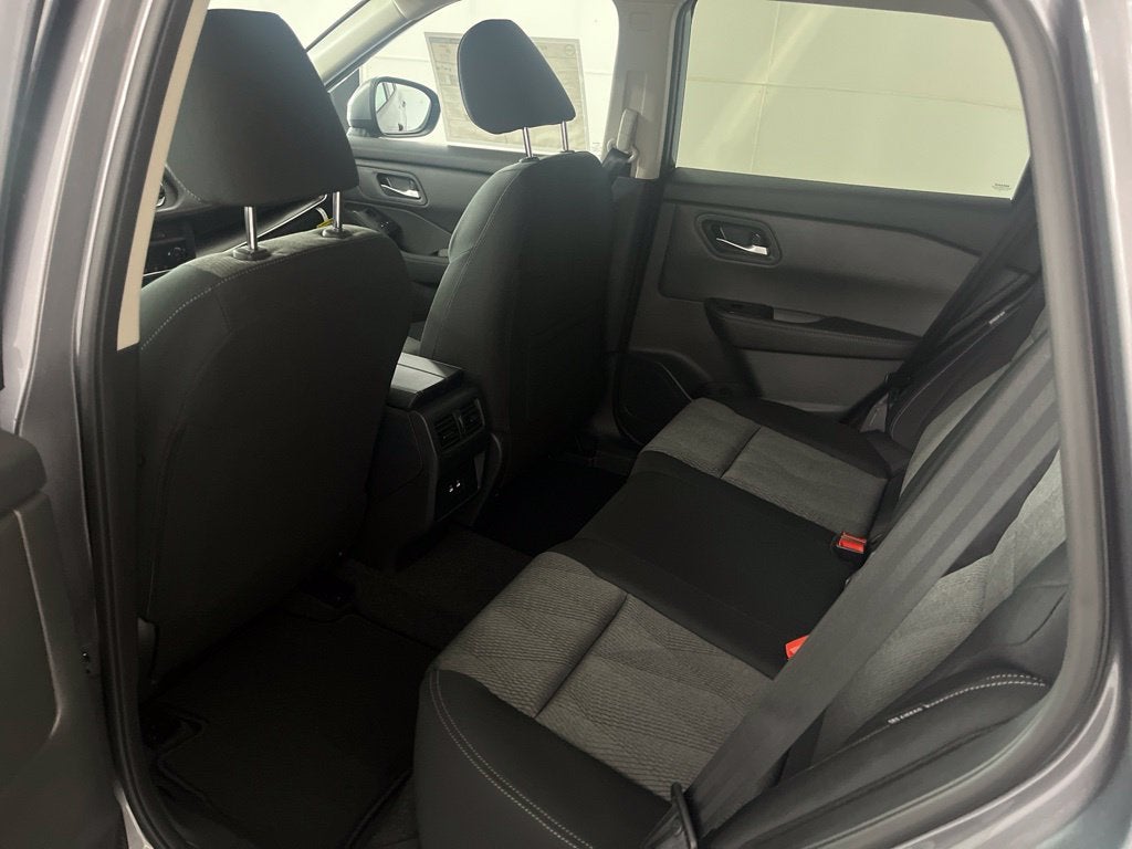 2027 Nissan Rogue SV