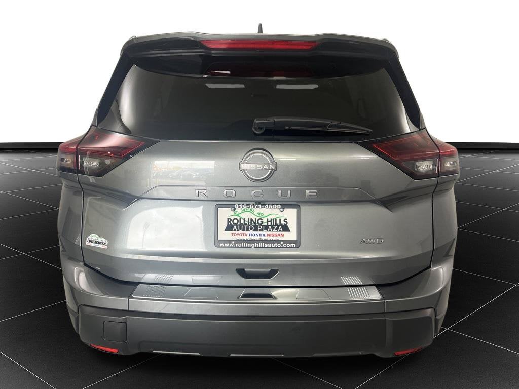 2027 Nissan Rogue SV