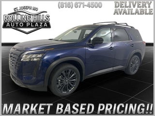 2026 Nissan Pathfinder SL