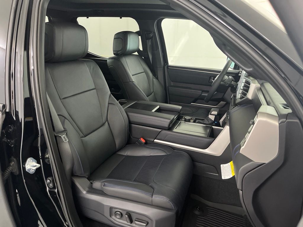 2026 Toyota Tundra i-FORCE MAX Platinum i-FORCE MAX