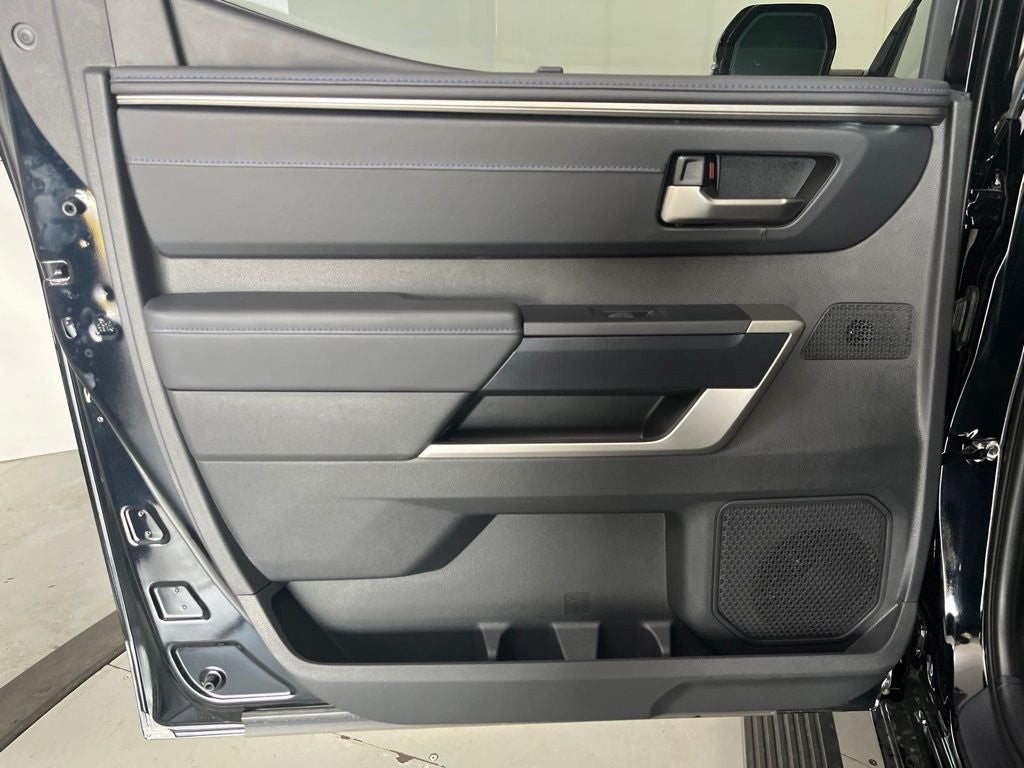 2026 Toyota Tundra i-FORCE MAX Platinum i-FORCE MAX