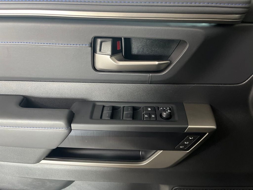 2026 Toyota Tundra i-FORCE MAX Platinum i-FORCE MAX