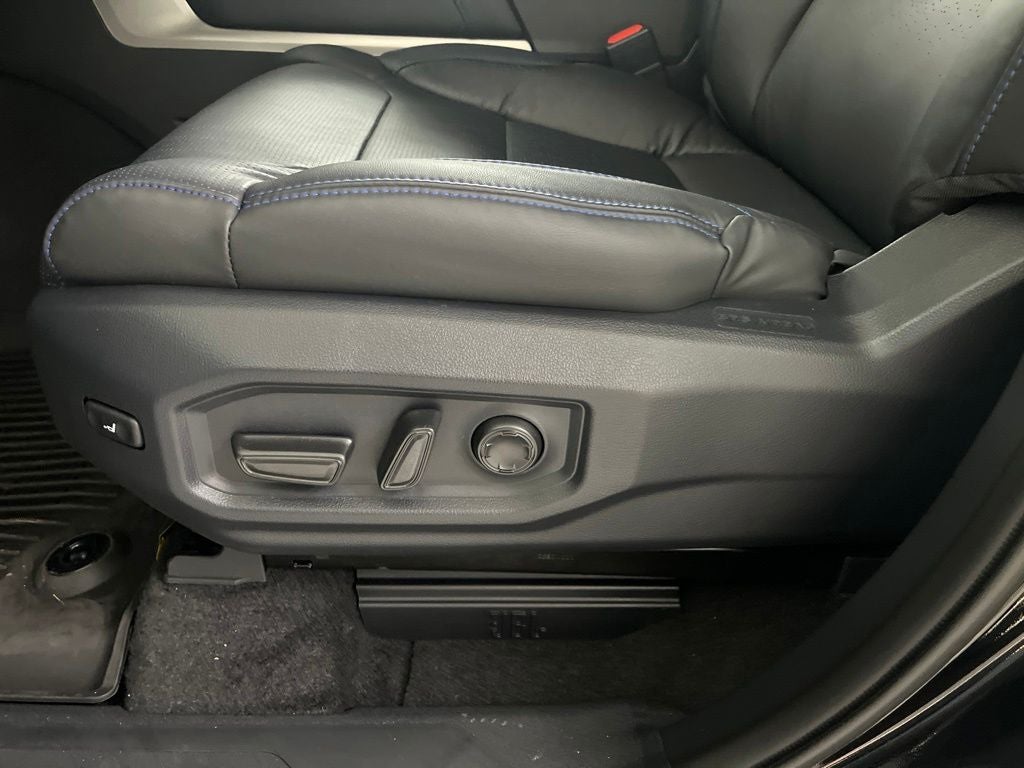 2026 Toyota Tundra i-FORCE MAX Platinum i-FORCE MAX