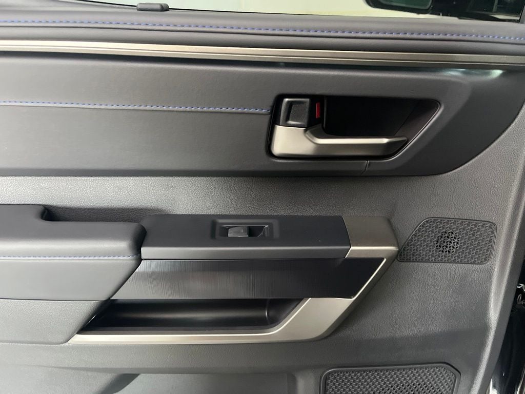 2026 Toyota Tundra i-FORCE MAX Platinum i-FORCE MAX