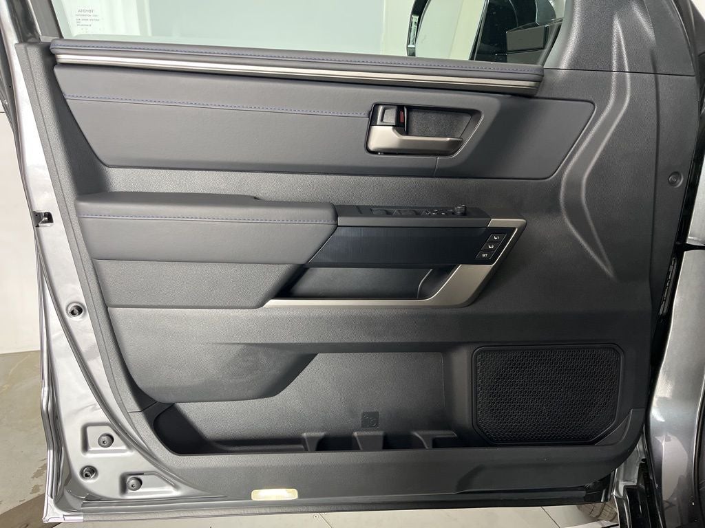 2026 Toyota Tundra i-FORCE MAX Platinum i-FORCE MAX