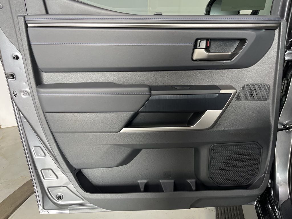 2026 Toyota Tundra i-FORCE MAX Platinum i-FORCE MAX