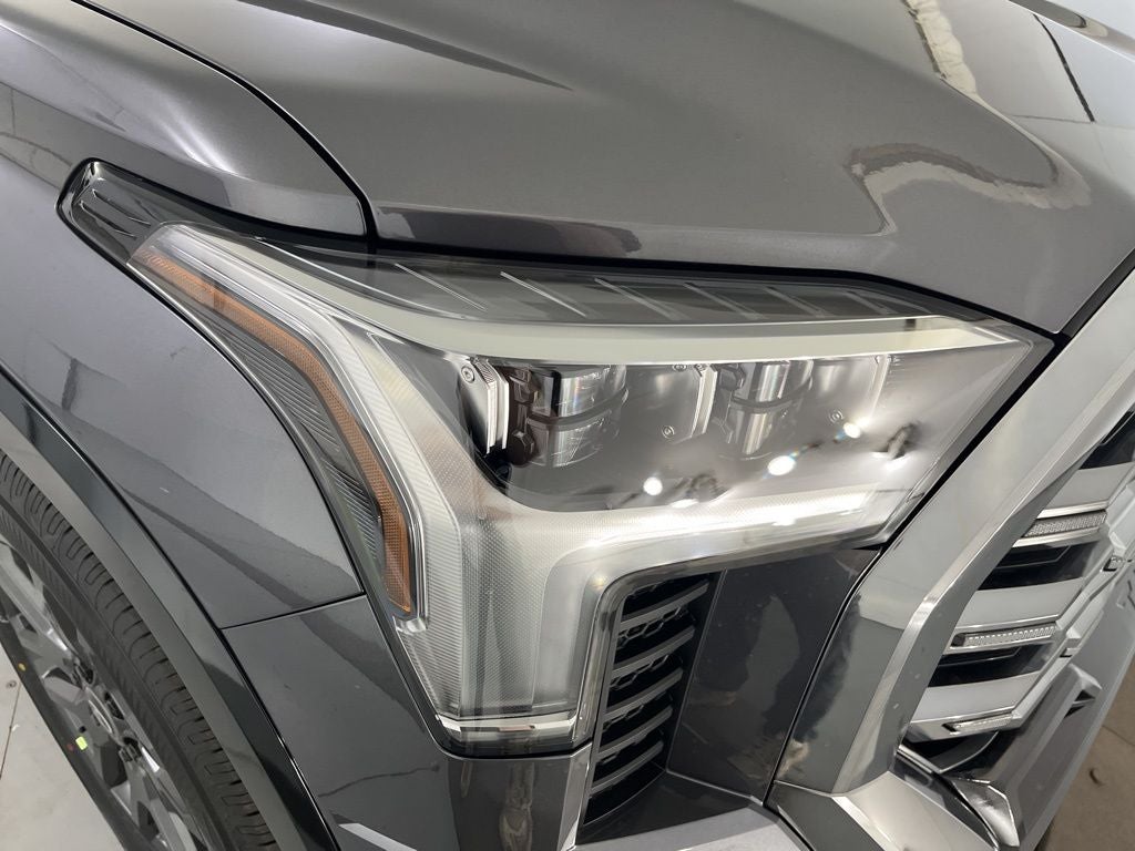 2026 Toyota Tundra i-FORCE MAX Platinum i-FORCE MAX
