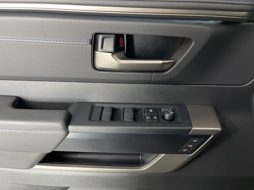 2026 Toyota Tundra i-FORCE MAX Platinum i-FORCE MAX
