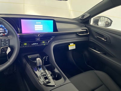 2026 Toyota Toyota Crown Signia Limited