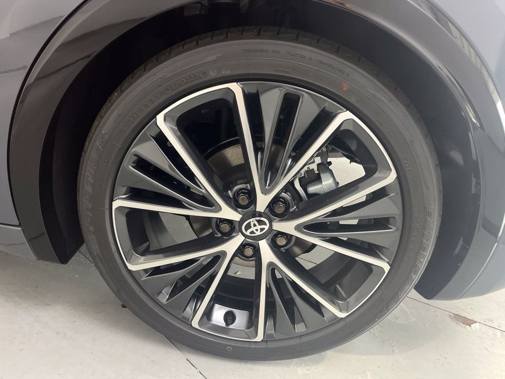 2027 Toyota Prius Limited AWD