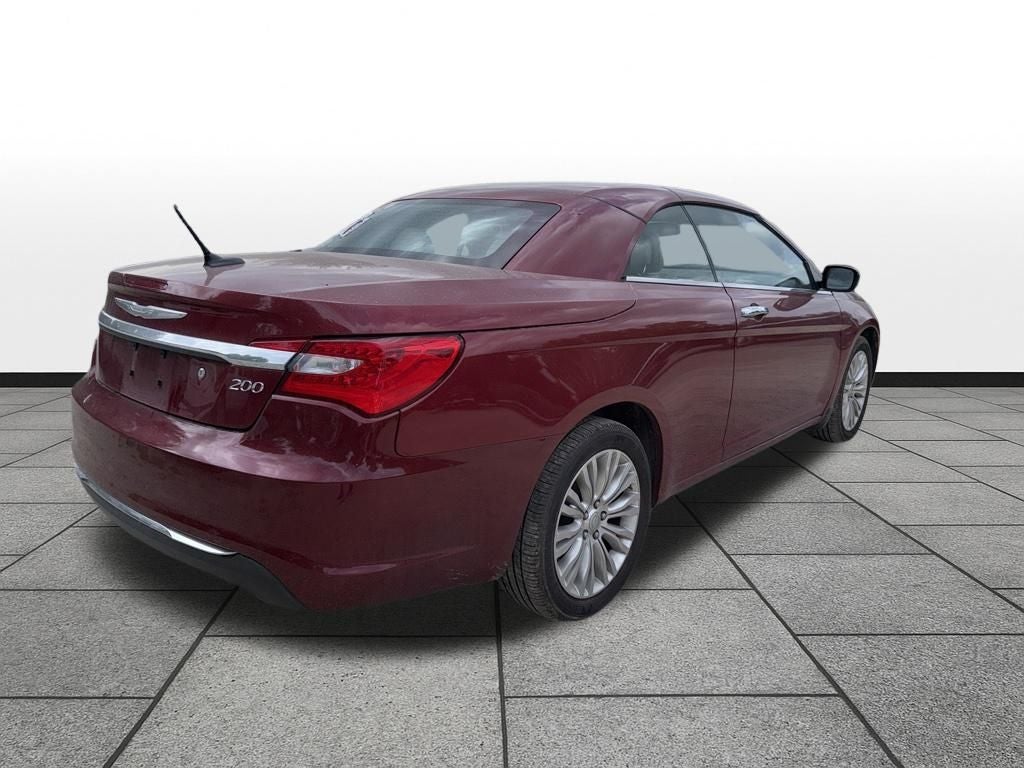 2011 Chrysler 200 Limited