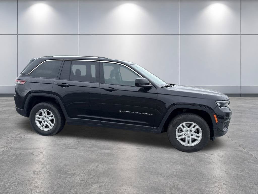 2024 Jeep Grand Cherokee Laredo 4x2