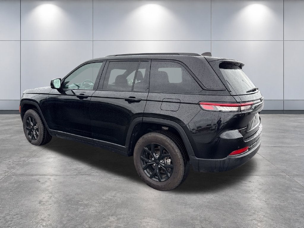 2025 Jeep Grand Cherokee Altitude 4x4