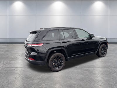 2025 Jeep Grand Cherokee Altitude 4x4