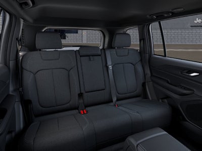 2027 Jeep Grand Cherokee GRAND CHEROKEE LAREDO X 4X4