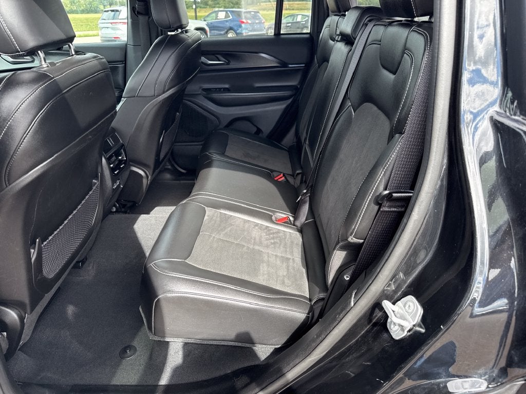 2025 Jeep Grand Cherokee Altitude 4x4