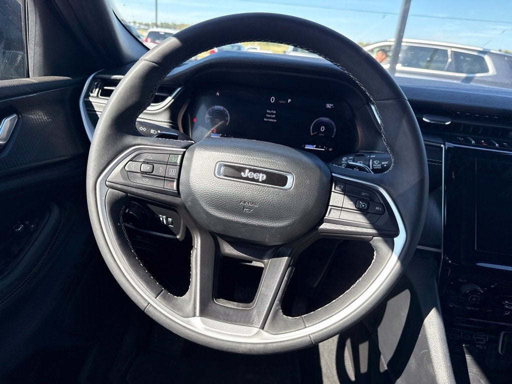 2025 Jeep Grand Cherokee Altitude 4x4
